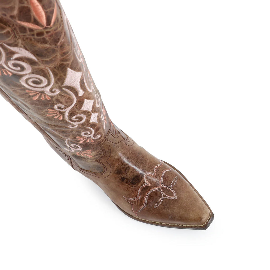 BOTA VAQUERA PARA DAMA DE PIEL MODELO CHERRY