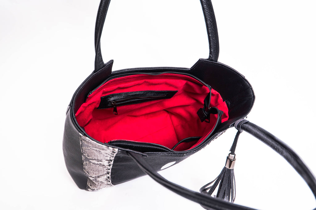 Ofelia Mantarraya / Python