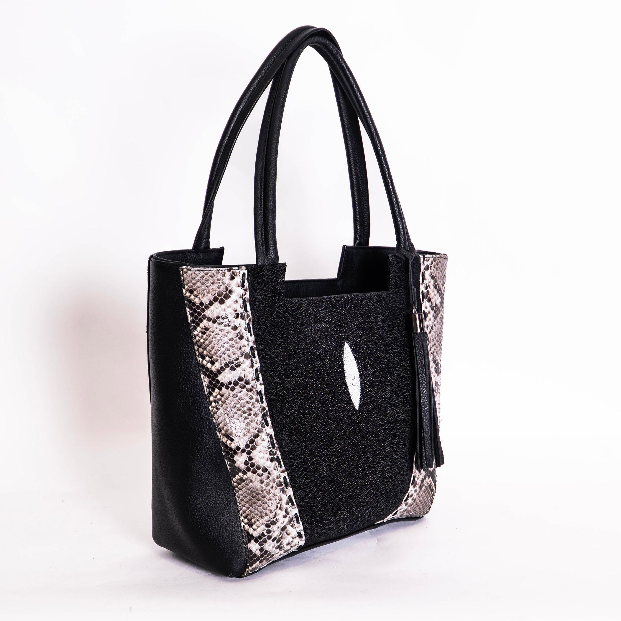 Ofelia Mantarraya / Python